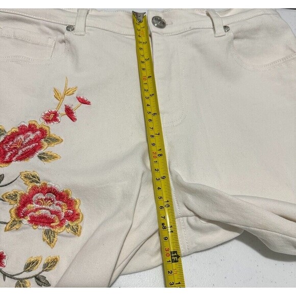 DG2 Diane Gilman Womens Virtual Stretch Floral Embroidered White Jeans 12P NWOT - Picture 13 of 16